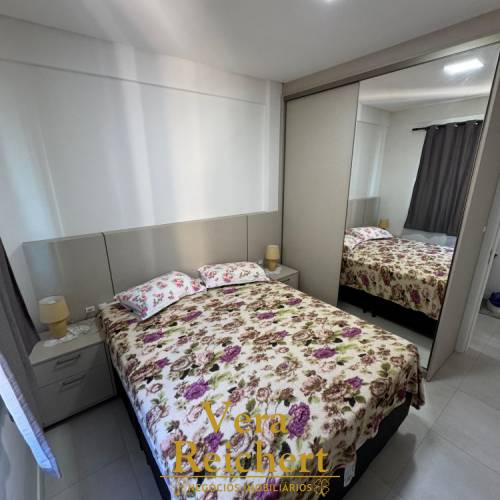 APARTAMENTO 3 SU�TES - MEIA PRAIA