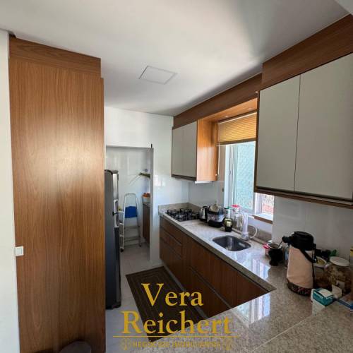 APARTAMENTO 3 SU�TES - MEIA PRAIA