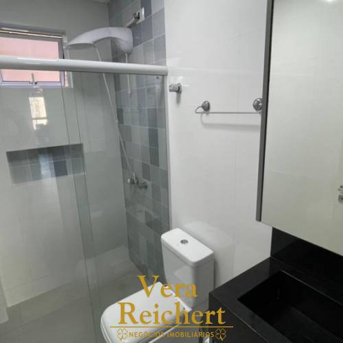 APARTAMENTO 3 SU�TES - MEIA PRAIA