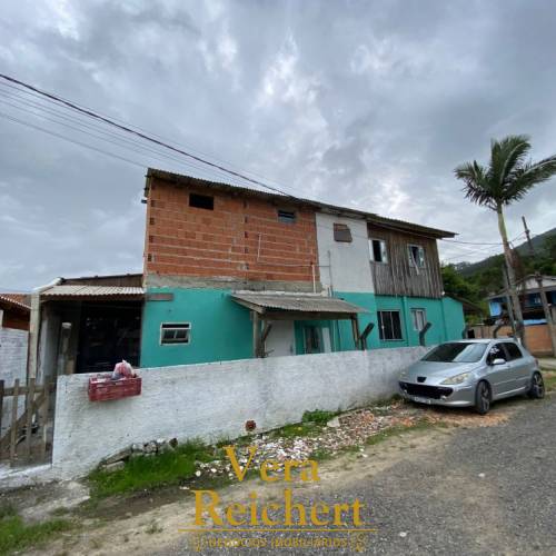 TERRENO COM 7 KITNETS � VENDA - SERT�O DO TROMBUDO