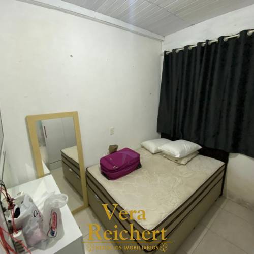 TERRENO COM 7 KITNETS � VENDA - SERT�O DO TROMBUDO