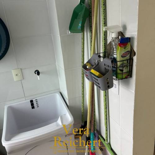 RESID�NCIAL  430 EDUARDO SCHEWINSK  APTO 203 