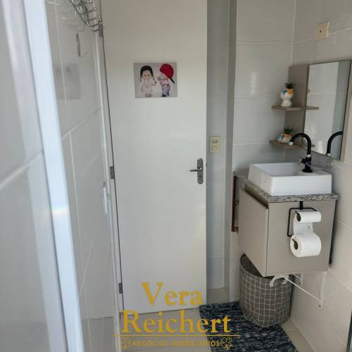 RESID�NCIAL  430 EDUARDO SCHEWINSK  APTO 203 