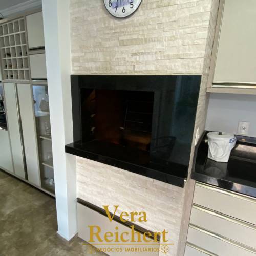 SU�TE SEMIMOBILIADA - LOCA��O DE INVERNO