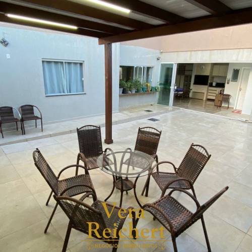 QUARTO SEMIMOBILIADA - LOCA��O DE INVERNO