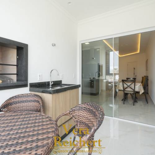 CHATEAU AVENUE RESIDENCE 