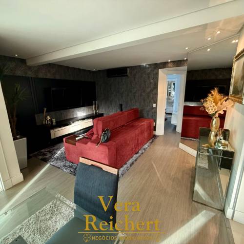 APTO 1 SU�TE + 1 QUARTO - MOBILIADO - B. CAMBORI�