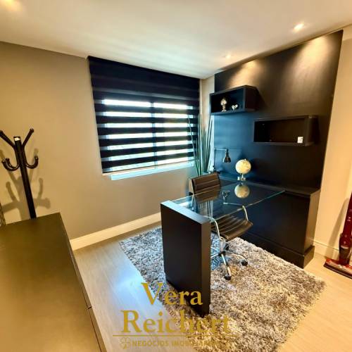 APTO 1 SU�TE + 1 QUARTO - MOBILIADO - B. CAMBORI�