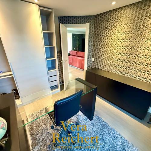 APTO 1 SU�TE + 1 QUARTO - MOBILIADO - B. CAMBORI�