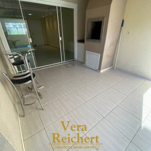 COMERCIAL / RESIDENCIAL - CASA 3 QUARTOS