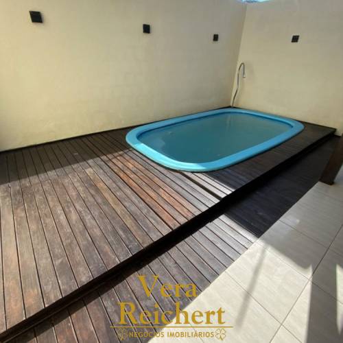 COMERCIAL / RESIDENCIAL - CASA 3 QUARTOS