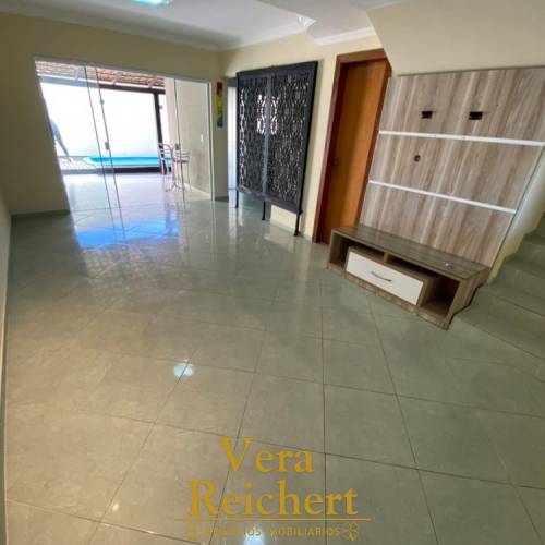 COMERCIAL / RESIDENCIAL - CASA 3 QUARTOS