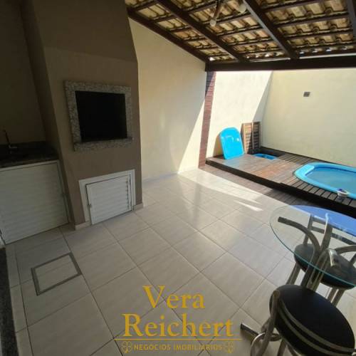 COMERCIAL / RESIDENCIAL - CASA 3 QUARTOS