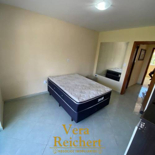 COMERCIAL / RESIDENCIAL - CASA 3 QUARTOS