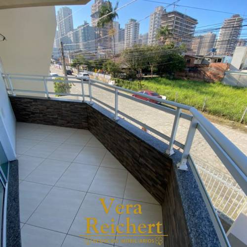 COMERCIAL / RESIDENCIAL - CASA 3 QUARTOS