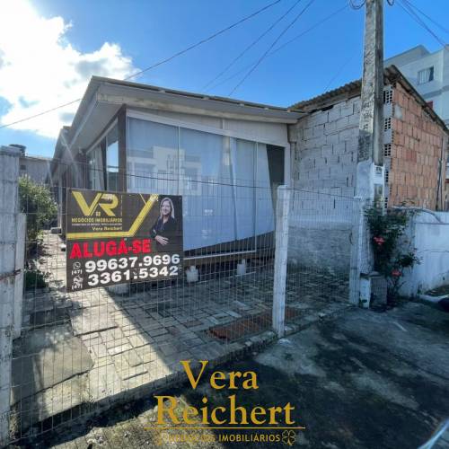 CASA 2 QUARTOS - RUA 432 - Bairro Morretes