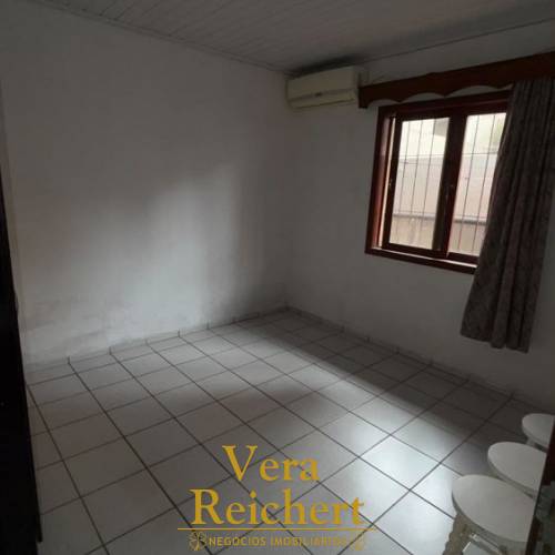CASA + 2 KITNETS | 3 UNIDADES | EXCELENTE OPORTUNI