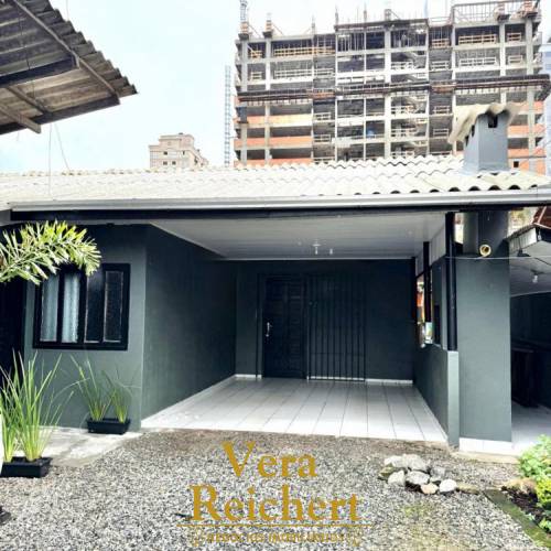 CASA + 2 KITNETS | 3 UNIDADES | EXCELENTE OPORTUNI