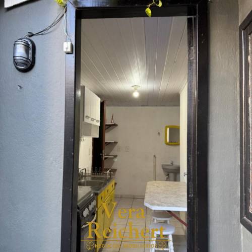 CASA + 2 KITNETS | 3 UNIDADES | EXCELENTE OPORTUNI