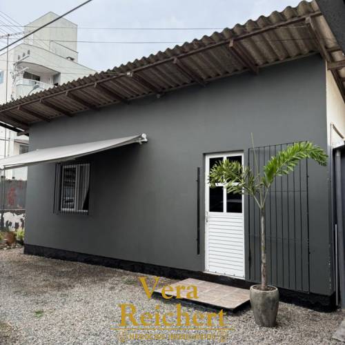 CASA + 2 KITNETS | 3 UNIDADES | EXCELENTE OPORTUNI