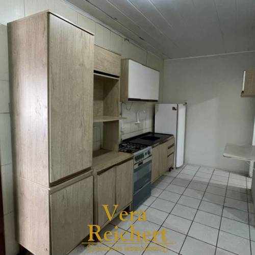 LOCAO ANUAL KITNET 02 RUA 428 (SEM CAUO)
