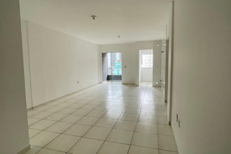 APARTAMENTO 3 QUARTOS - RESIDENCIAL �GATA