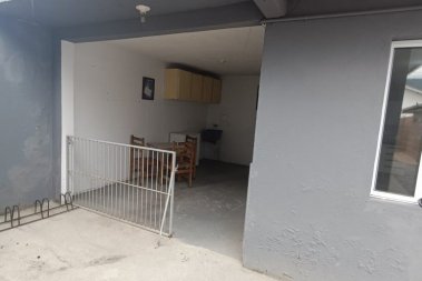 APTO DE 1 QUARTO NA RUA 428 SEM CAU��O 