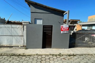 KITNET NA RUA 432 NO BAIRRO MORRETES