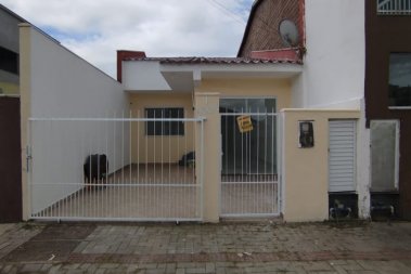 CASA 2 QUARTOS NO BAIRRO MORRETES