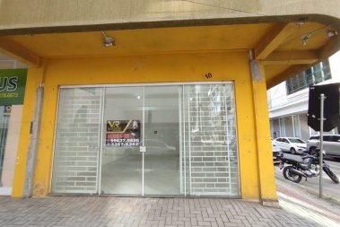 SALA COMERCIAL NA RUA 406C