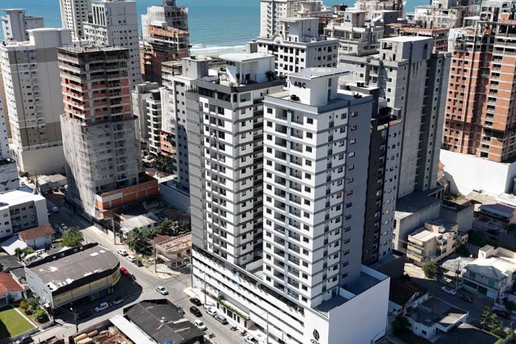 Apto 2 Dorm + 1 Su�te 1 Vaga garagem Morretes